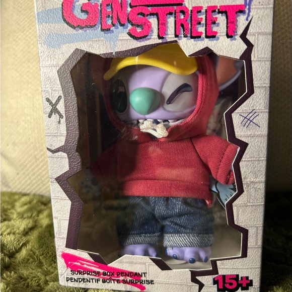 Gen Z Street Stitch bag charms - Picture 8 of 12